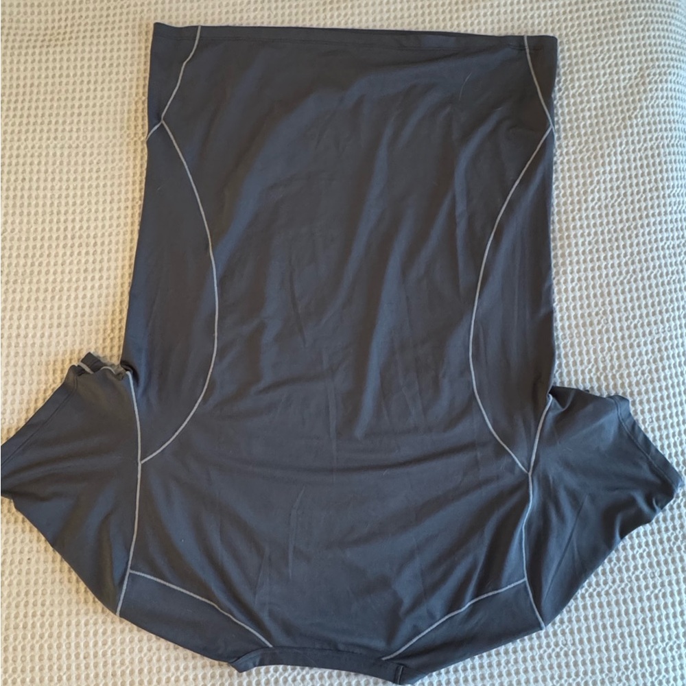 Patagonia Gray Athletic T-Shirt - Picture 4 of 4